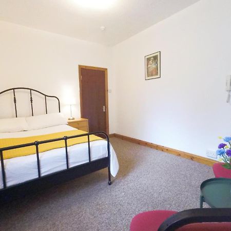 Carnation Flat A In Wembley Apartamento Londres Exterior foto
