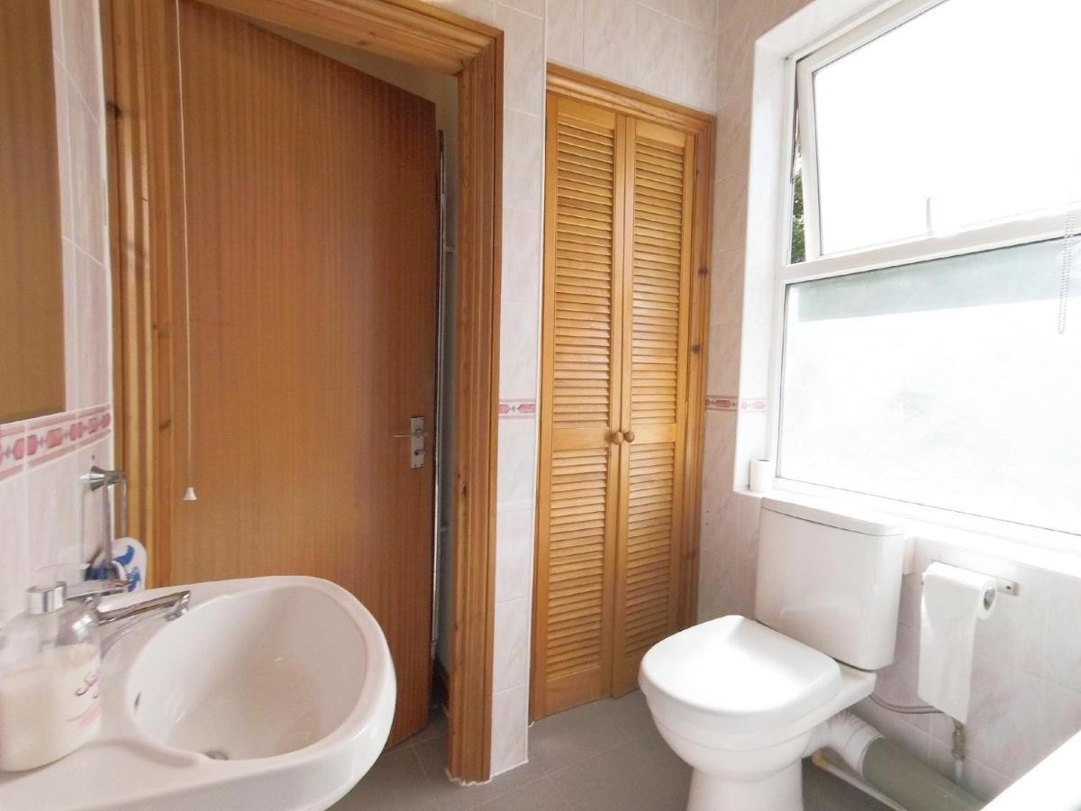 Carnation Flat A In Wembley Apartamento Londres Exterior foto
