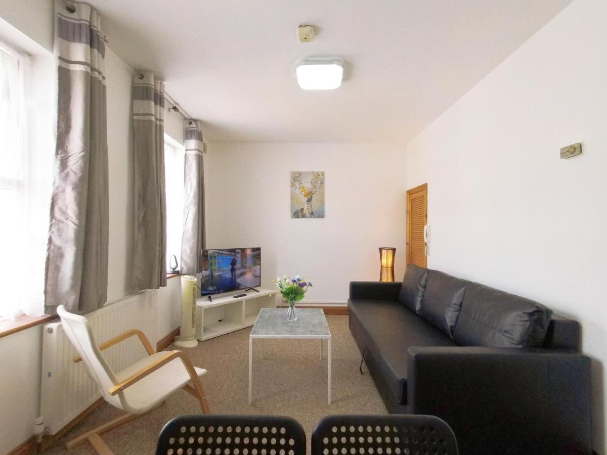 Carnation Flat A In Wembley Apartamento Londres Exterior foto