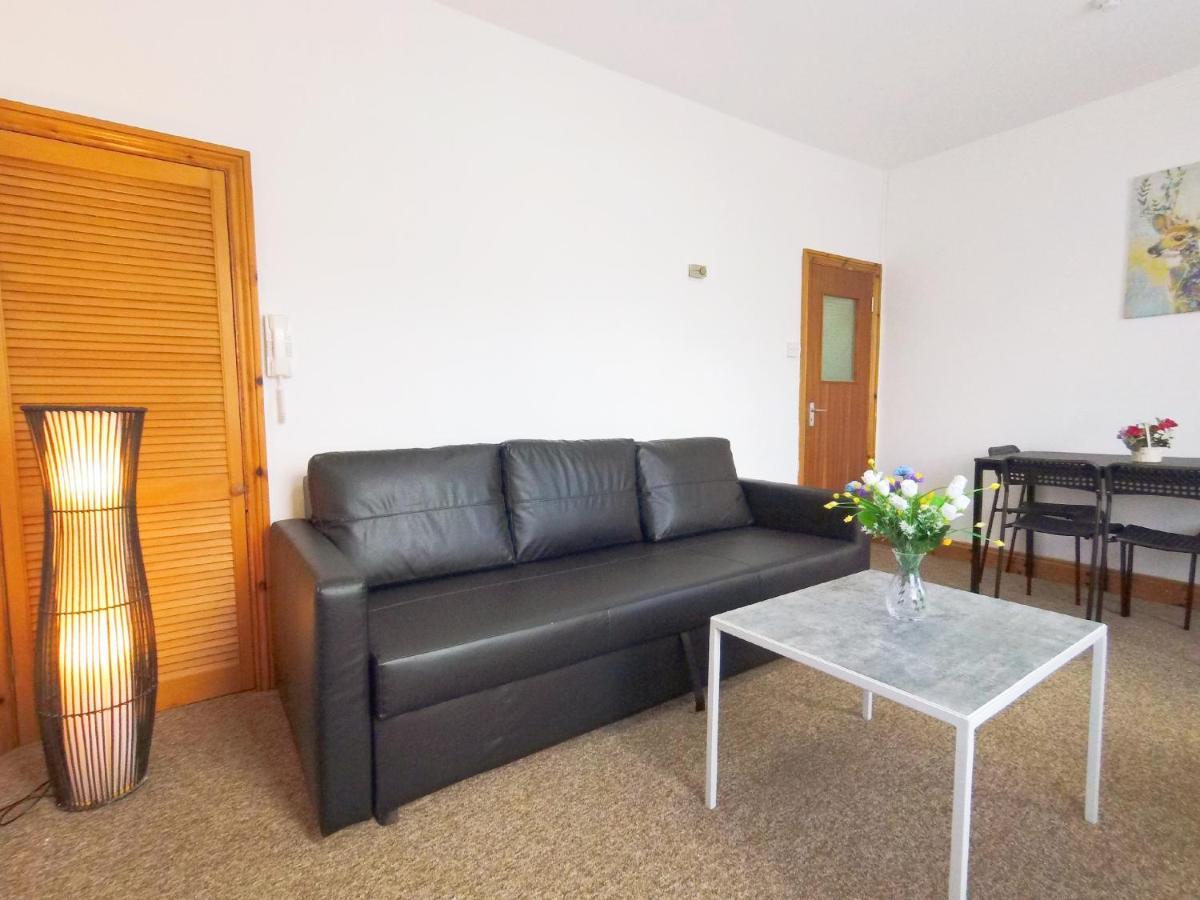 Carnation Flat A In Wembley Apartamento Londres Exterior foto